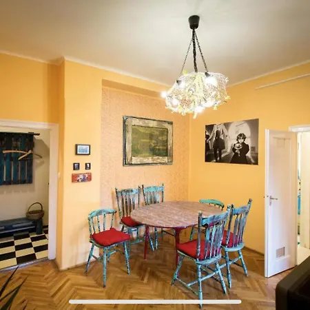 Buda Design Flats *